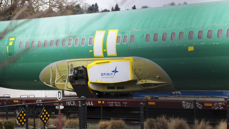 Самолет компании United Airlines снова потерял колесо при взлете