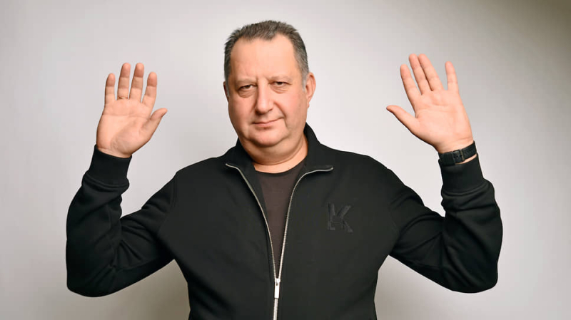 Виктор Орбан взялся за мир без мандата