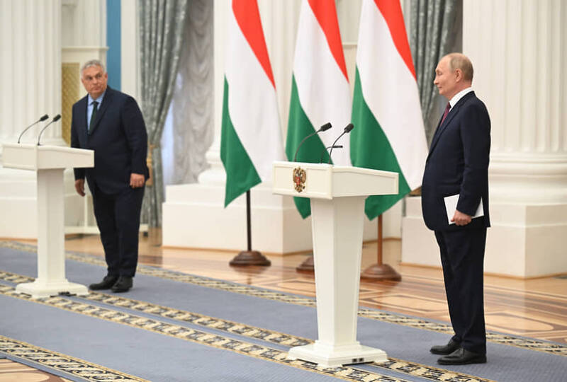 Орбан обсудил с Трампом способы установления мира на Украине