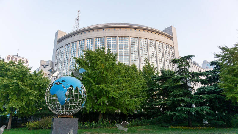 Китай выразил протест из-за введения ЕС пошлин на импорт электромобилей