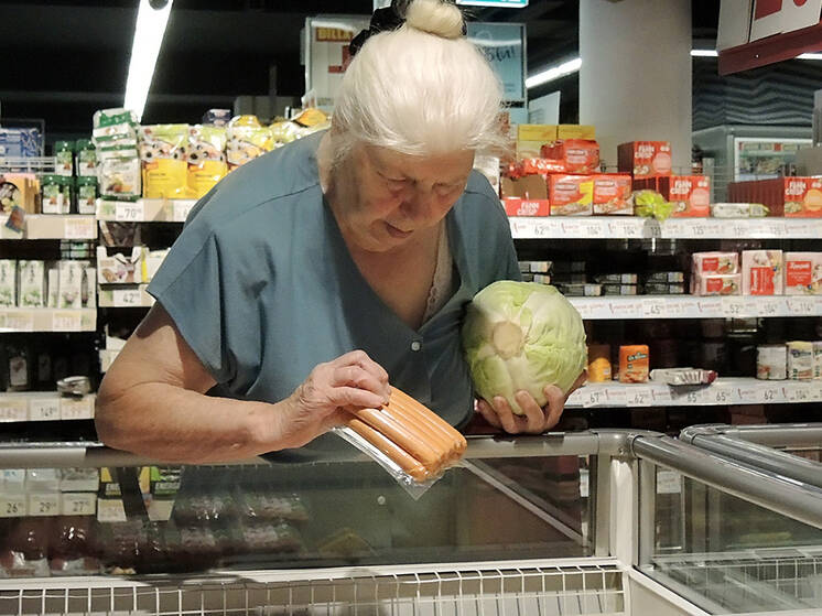 Инфляция уже превысила 9%: прогнозы властей все больше расходятся с реальностью