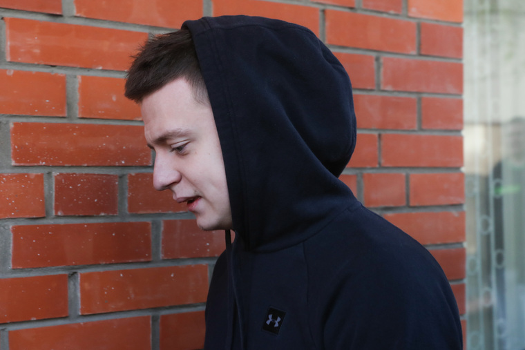 Смерть в прямом эфире, поцелуи с мамой: что такое треш-стримы, которые запретили в РФ