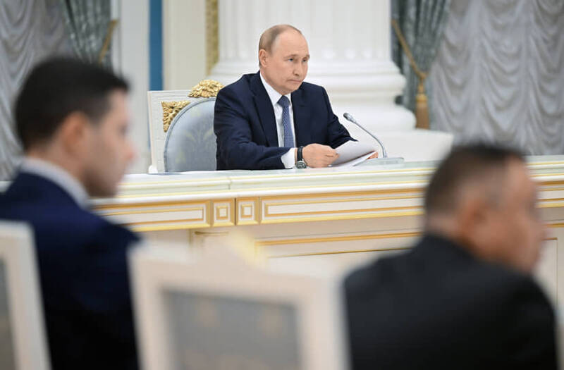 Путин предложил упростить доступ к нацпроектам для новых регионов