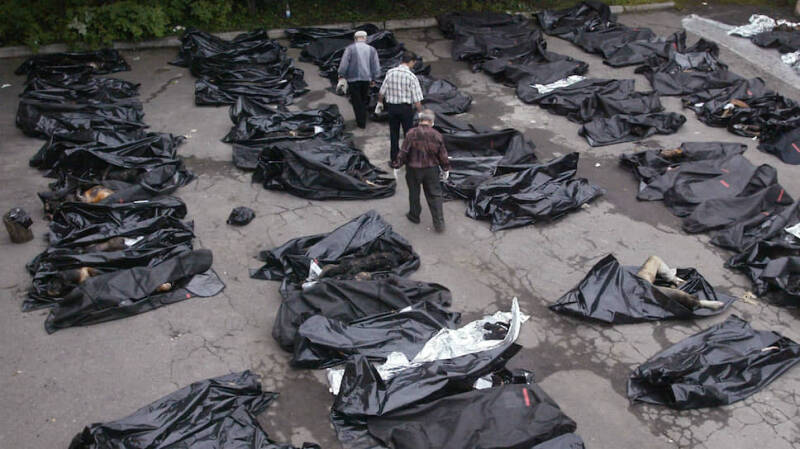 Путин посетил школу в Беслане, захваченную террористами в 2004 году