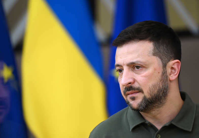 Зеленский продлил военное положение еще на 90 дней