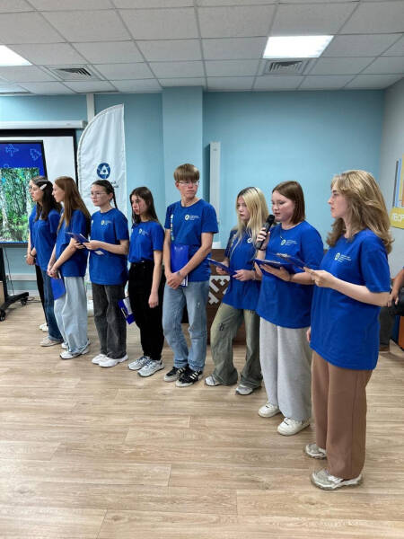 Российских школьников отправили в экспедицию на Камчатку. Фото