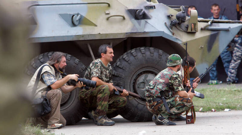 Путин посетил школу в Беслане, захваченную террористами в 2004 году