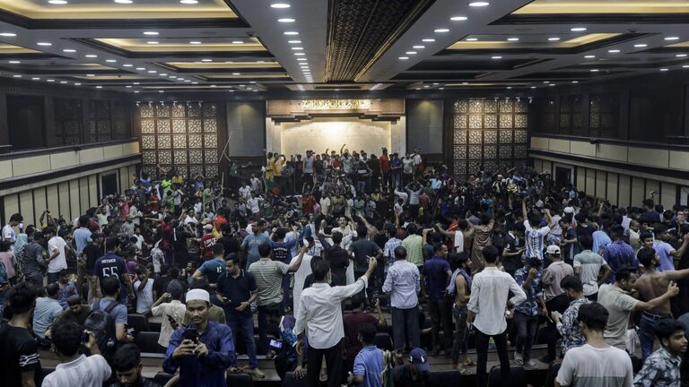 Экс-премьер Бангладеш заявила о причастности США к ее отставке