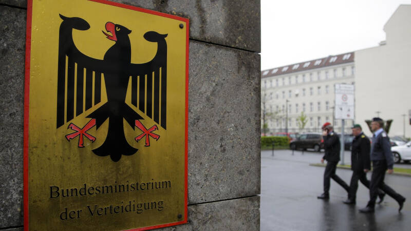 В ФРГ отказались отвечать на вопрос о запчастях для ВСУ в Курской области