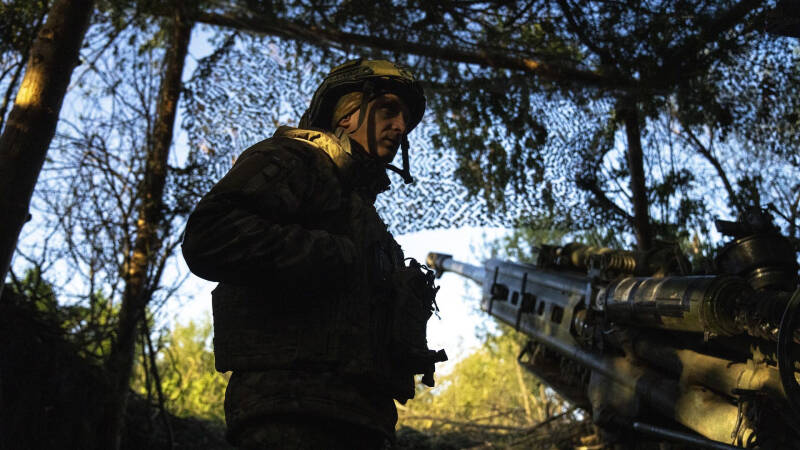 На Западе призвали принять меры после видео с боевиком ВСУ в каске СС на ТВ